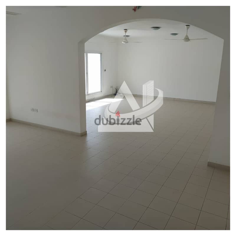 ADA607** Sapcious 3BHK Penthouse flat For rent in khuwair 0