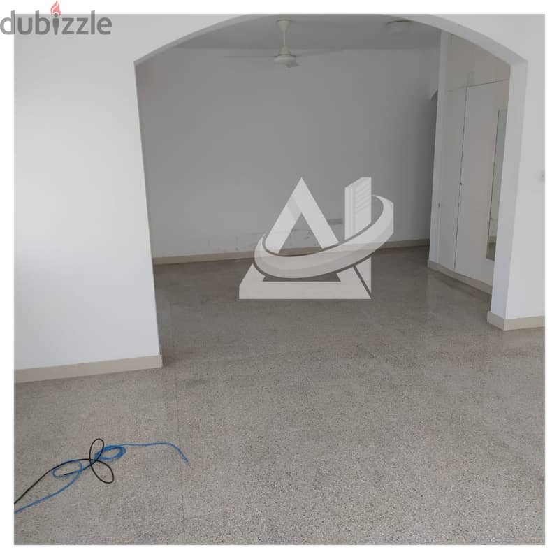 ADA607** Sapcious 3BHK Penthouse flat For rent in khuwair 12