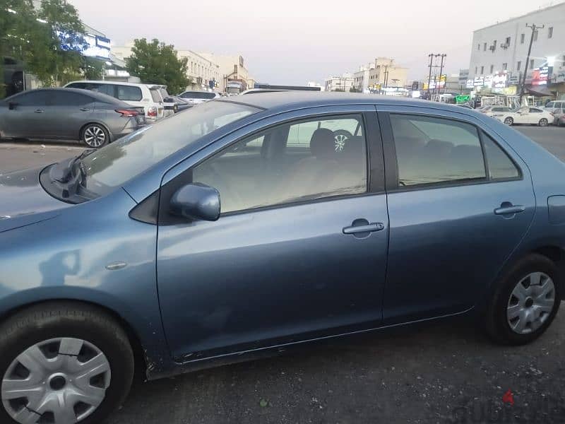 Toyota Yaris 2010 1