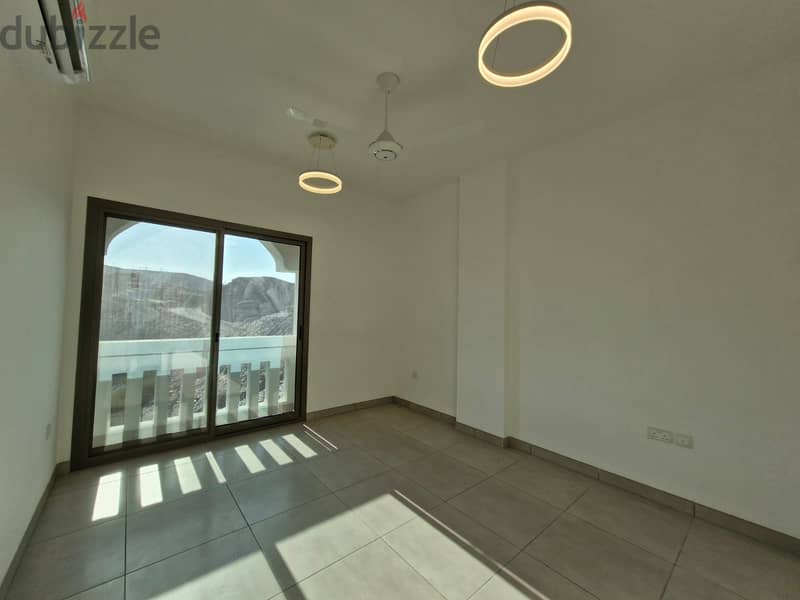 2 BR Excellent Apartment in Ruwi 4