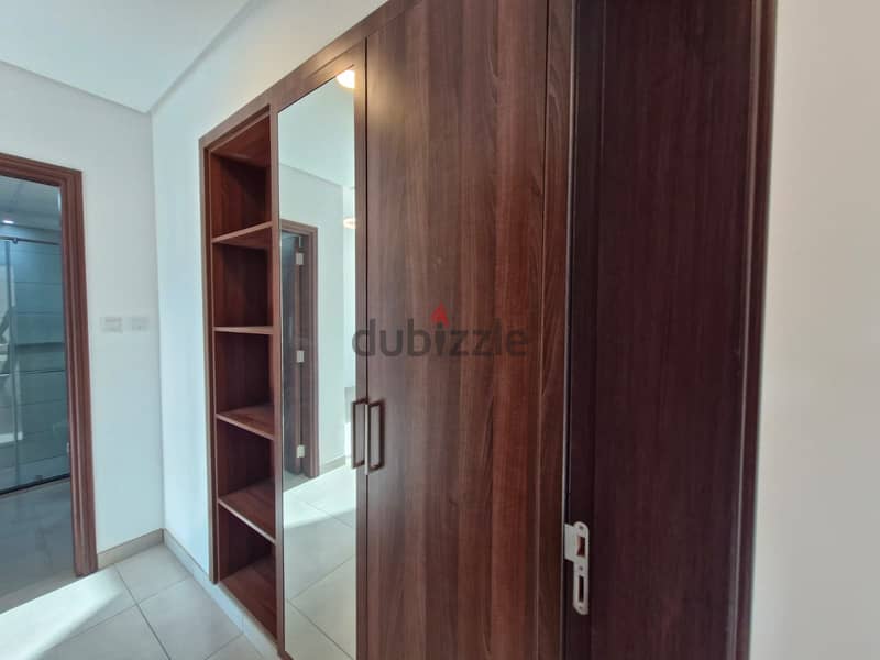 2 BR Excellent Apartment in Ruwi 9