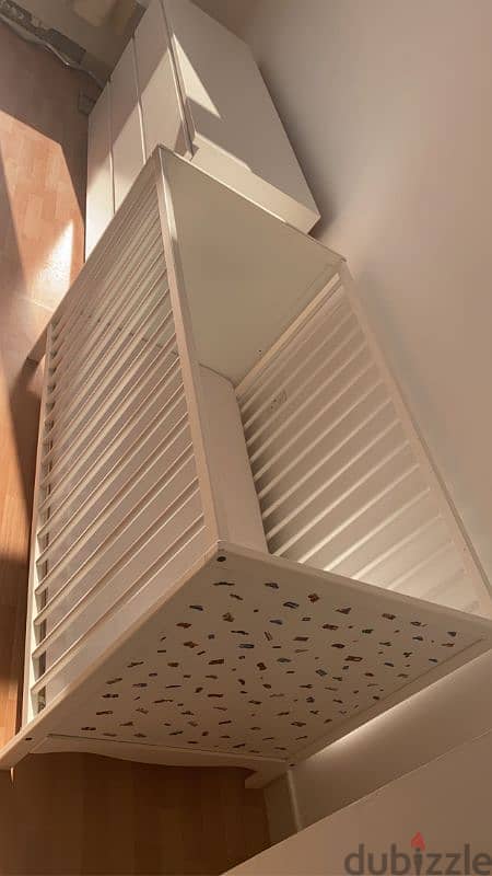 drawer storage + baby bed/matress 2