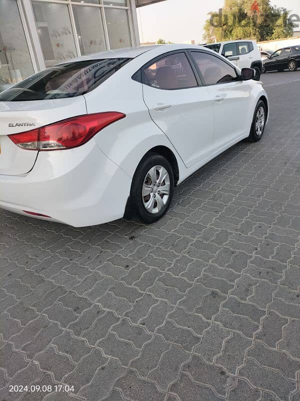 Hyundai Elantra 2012 3