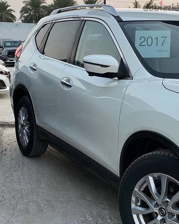 Nissan Rogue 2017 1