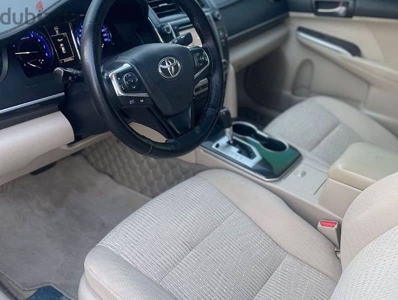 Toyota Camry 2016 XLE 3