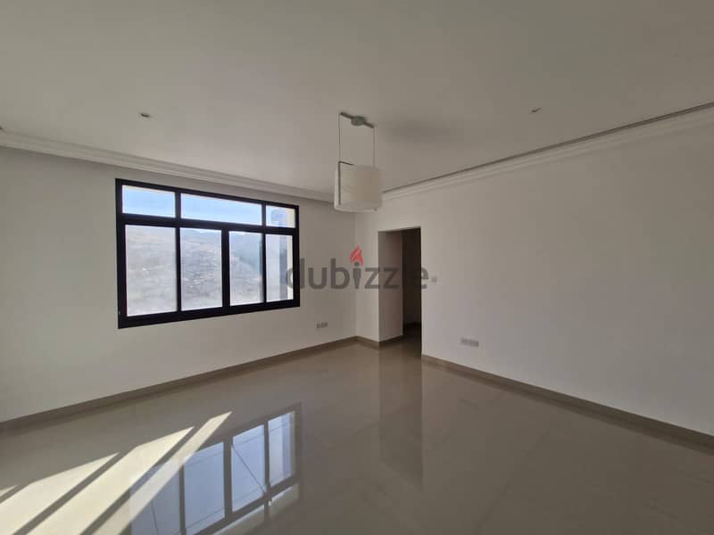 5 BR + 1 Maid’s Room Well Maintained Villa in Qurum with Balconies 7