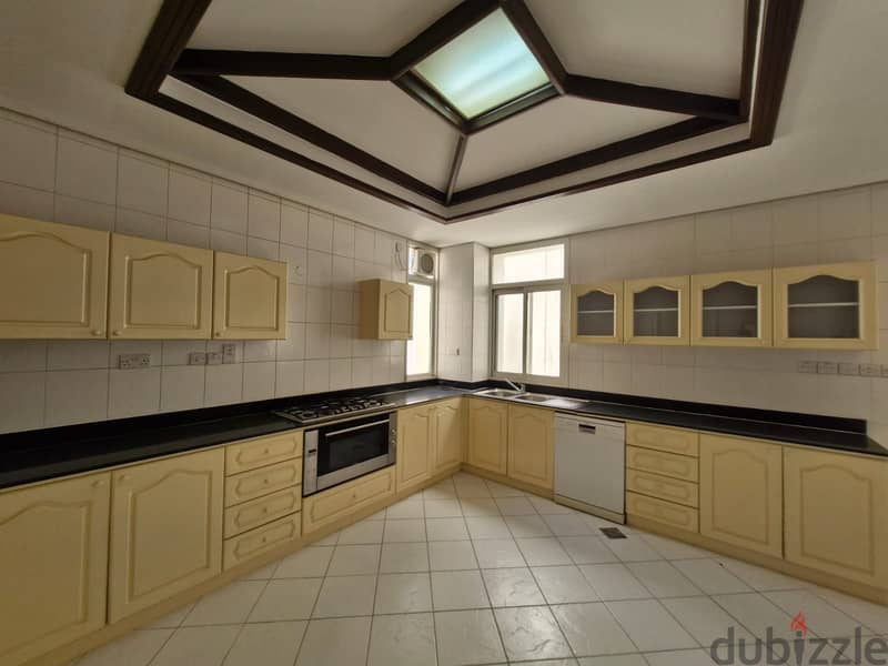 5 BR + 1 Maid’s Room Villa for Rent in Compound, Qurum 5