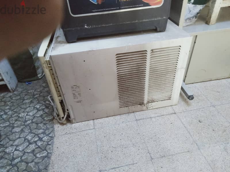 General Window AC in Ruwi Urgent sale 3