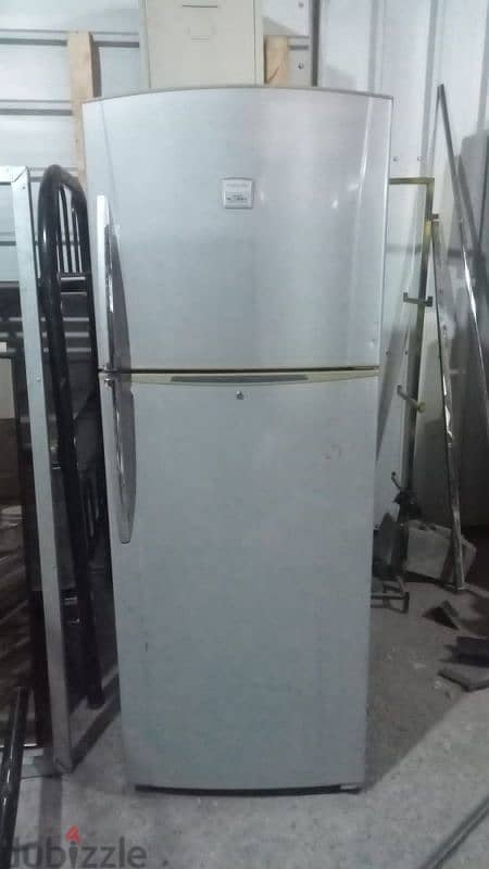 big fridge for sale 0