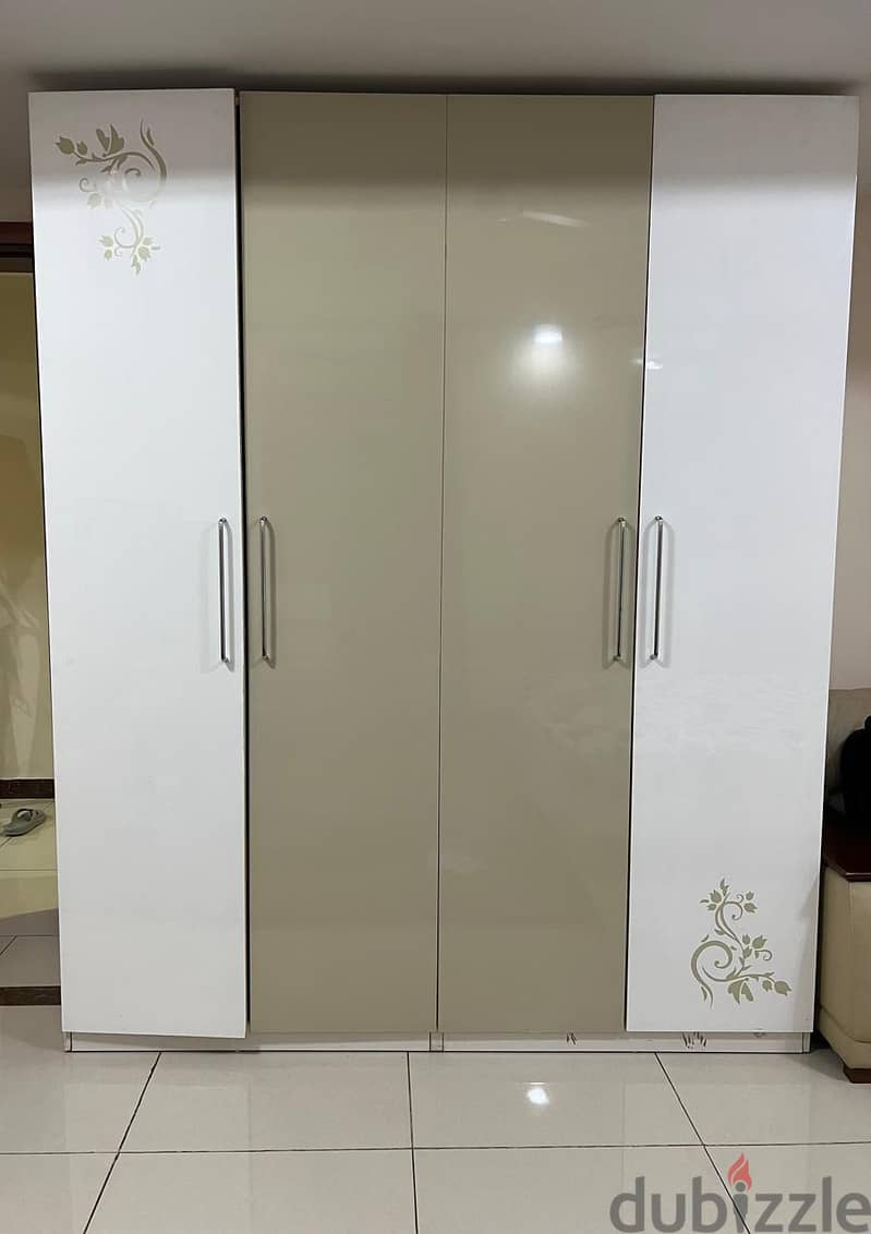 King Size Bedroom set + Wardrobe 1