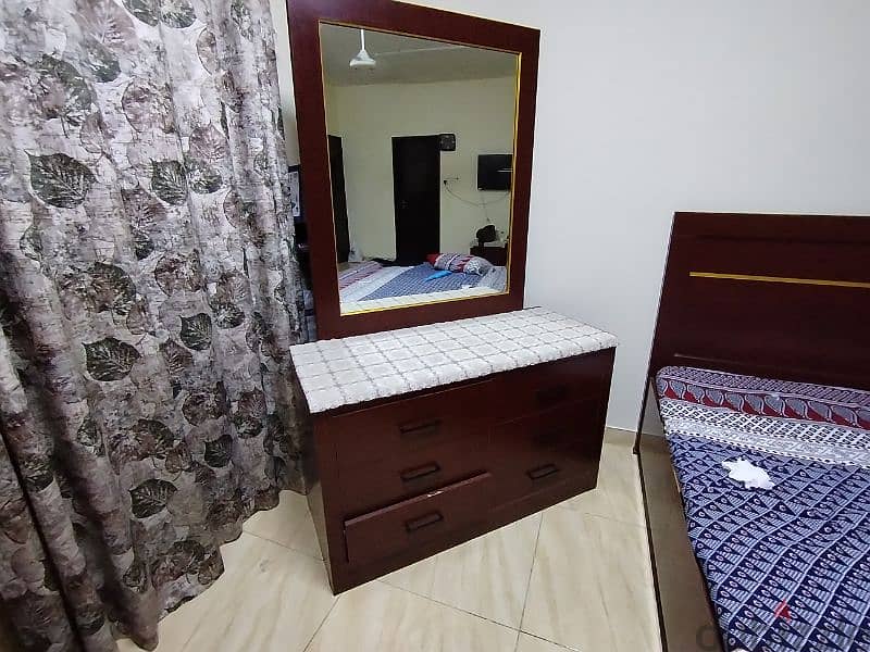 bed + dressing table + 2 side table for sale 2