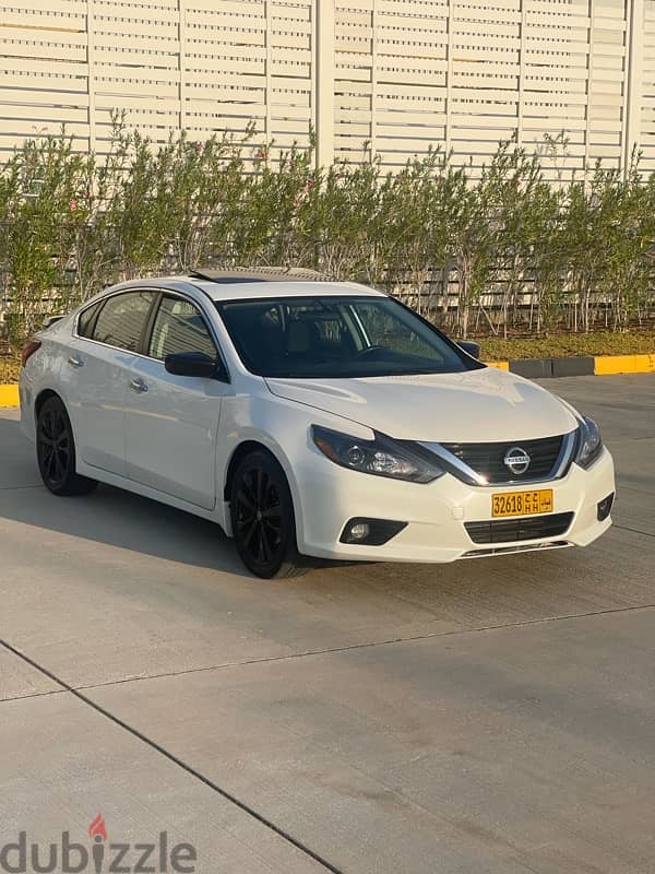 Nissan Altima 2018 SR Midnight Edition 14