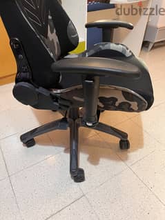 Home center chair . . . good condition 0