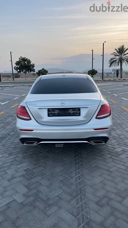 Mercedes-Benz E300 2019 3