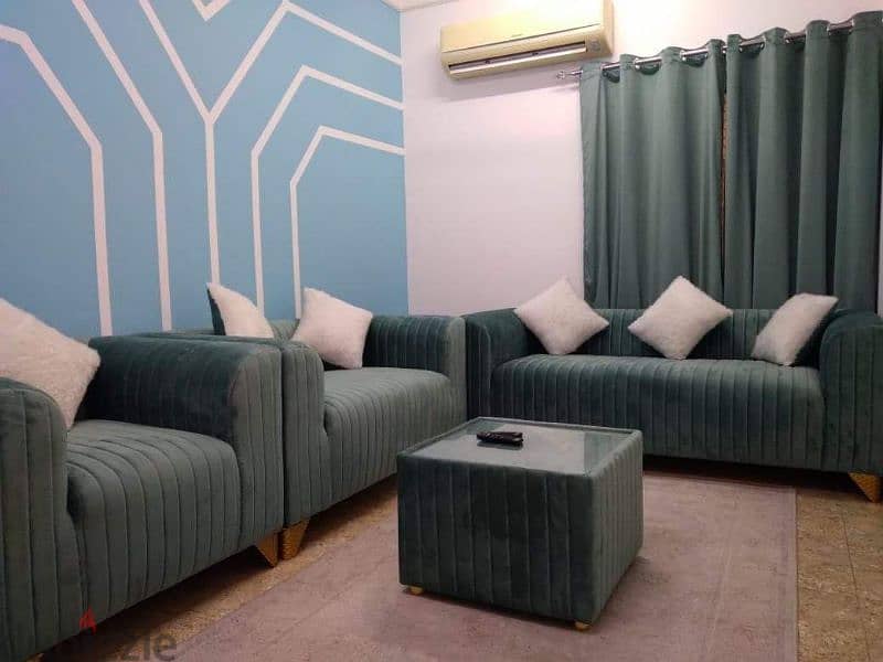 شقه للايجار في الغبره الجنوبيه  apartment for rent in Al Ghubrah South 1