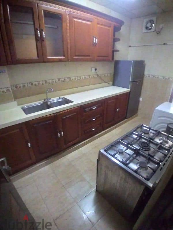 شقه للايجار في الغبره الجنوبيه  apartment for rent in Al Ghubrah South 3