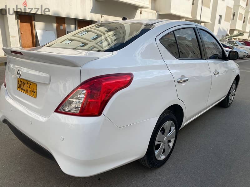 Nissan Sunny 2018 3