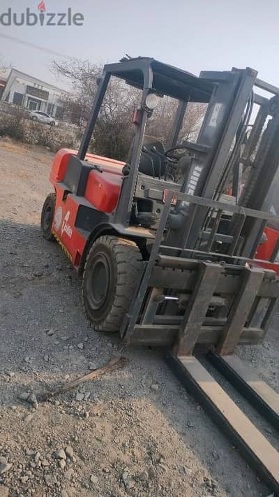 Forklift 5 Ton in excellent condition