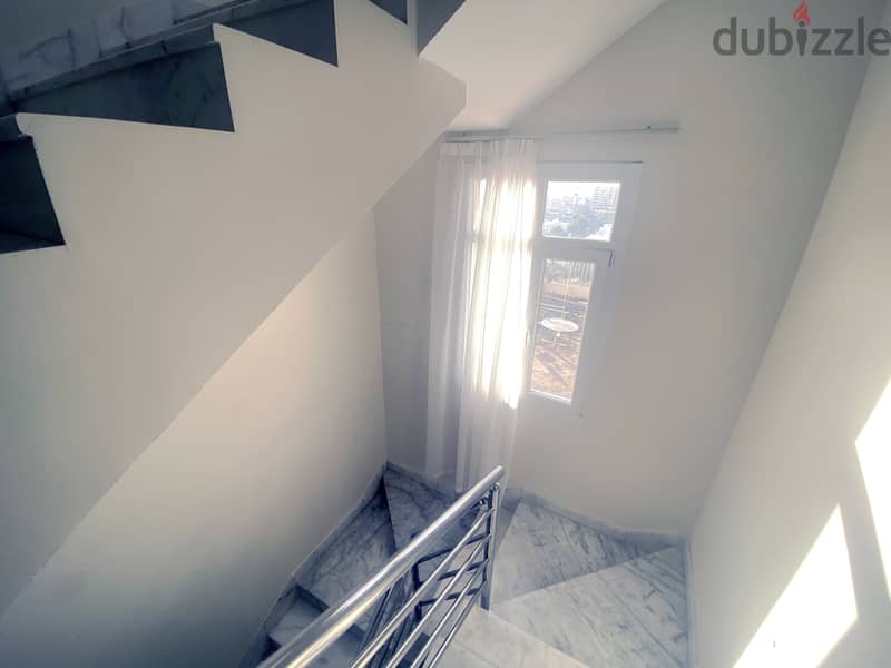 Modern 5BHK Compound Villa for Rent in Qurum Heights - PPV253 2