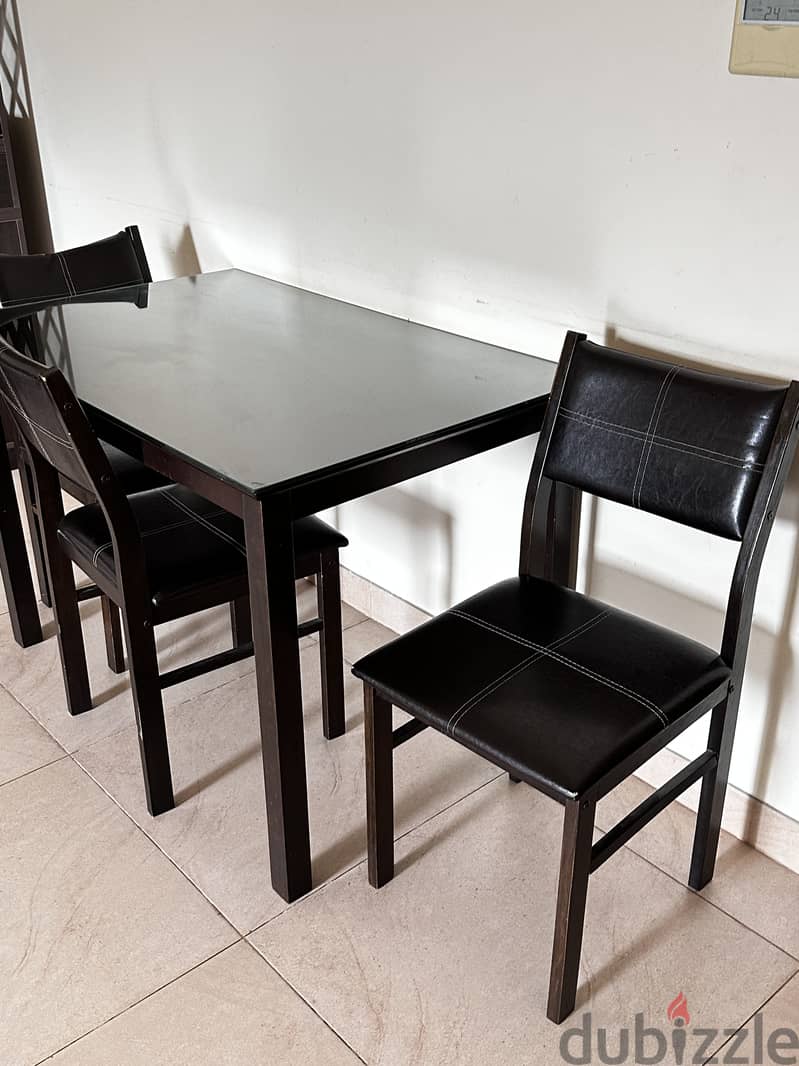 Dinning Table with 3 chairs 1