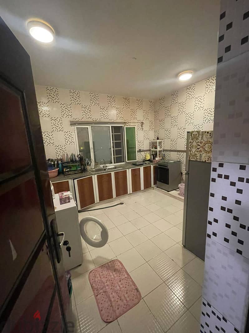 Room with attached toilet and sharing kitchen 4