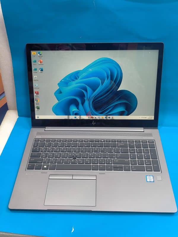 Zbook Core i7 32gb Ram 512gb ssd 2gb AMD Graphics 2