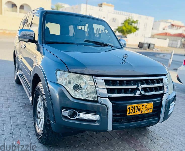 Mitsubishi Pajero 2015 0