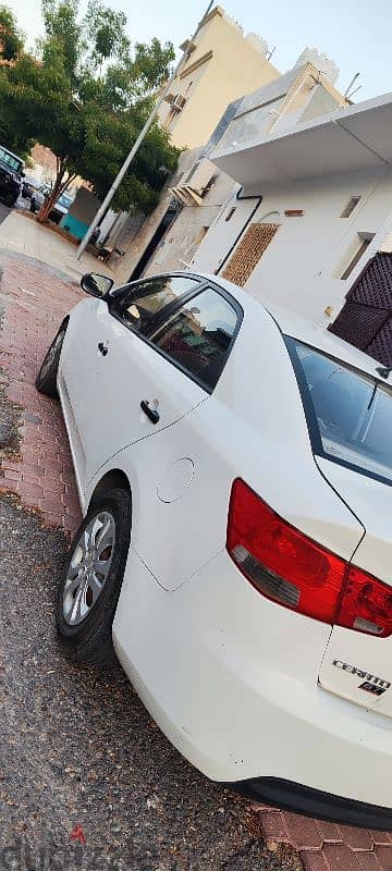 Kia Cerato 2012 3