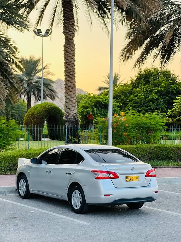 Nissan Sentra 2014 1