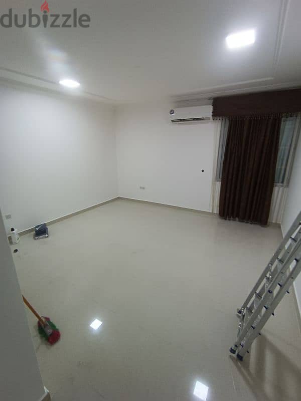 unfurnished 2bhk flat in ghubra near Indian school, family 6