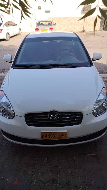 Hyundai Accent 2011 1