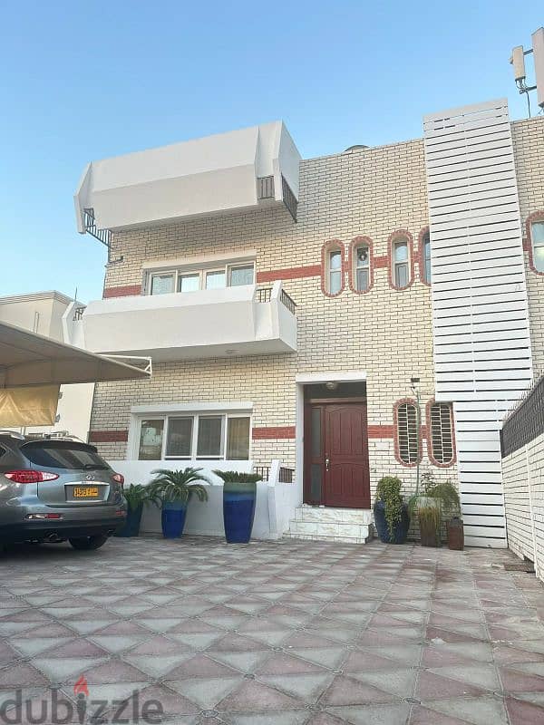 للبيع فيلا الحيل الجنوبية villa for sale south AlHail 3