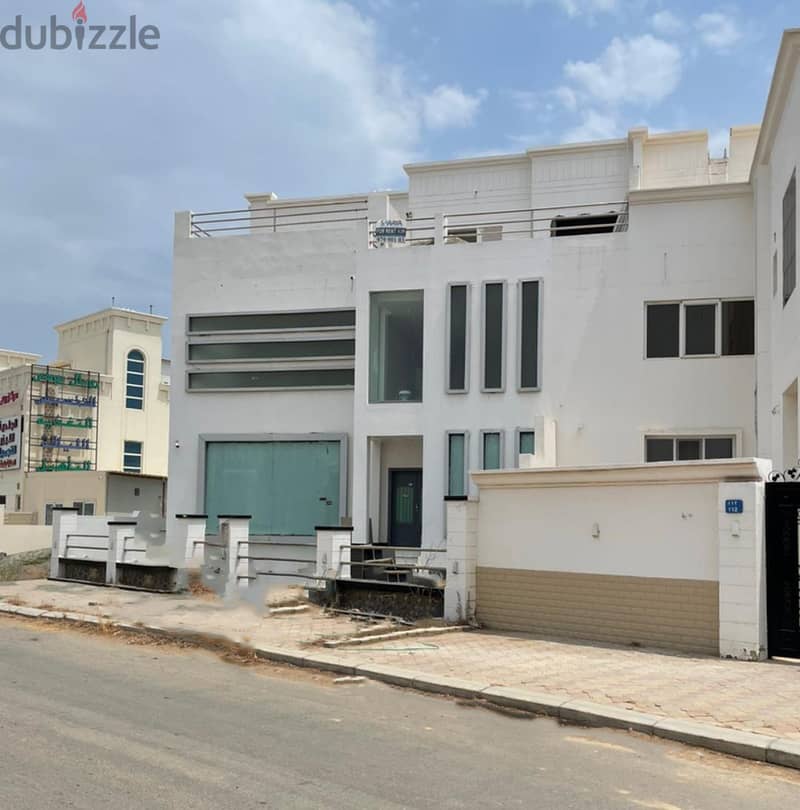 "SR-MA-490 Villa for rent in al mawaleh south 0