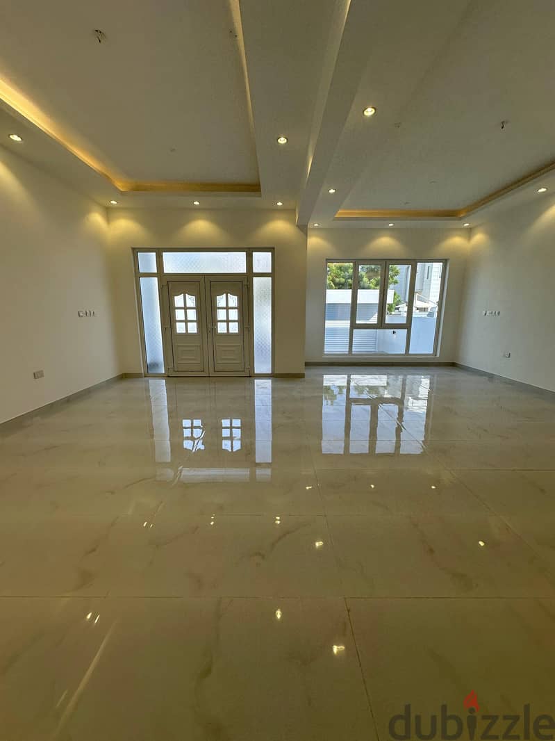 Brand-New 5BHK Villa for Rent in Azaiba - فيلا جديدة في العذيبة 2