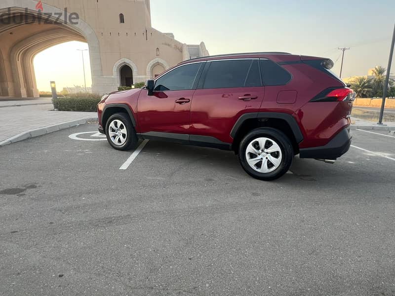 Toyota Rav 4 2020 LE 10