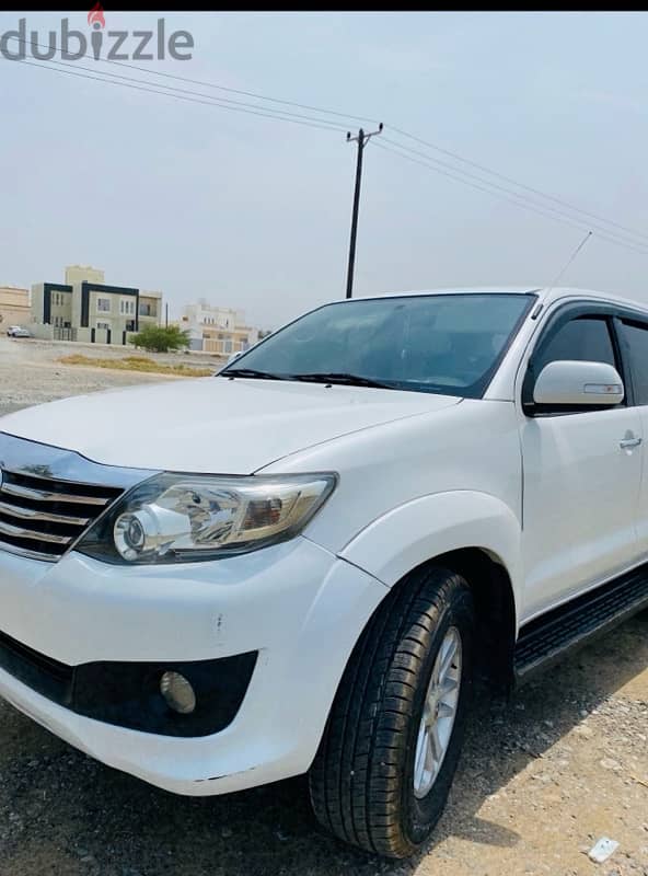 Toyota Fortuner 2014 4