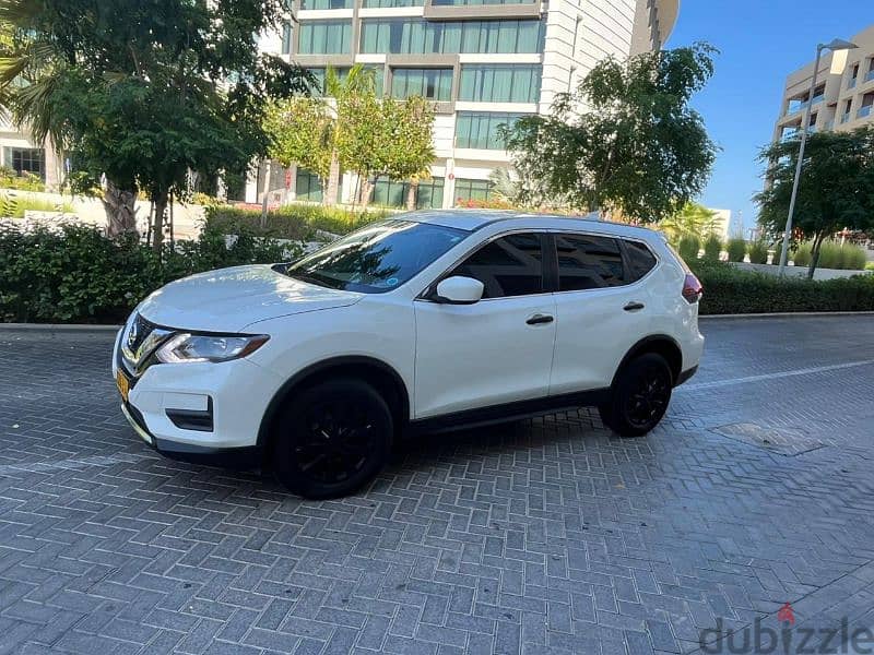 Nissan Rogue 2018 1