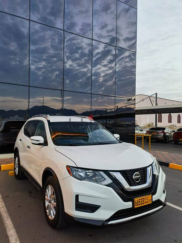 Nissan Rogue 2020 1