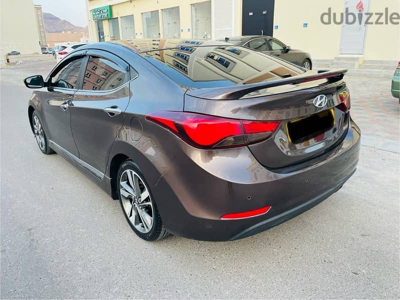 Hyundai Elantra 2016 1