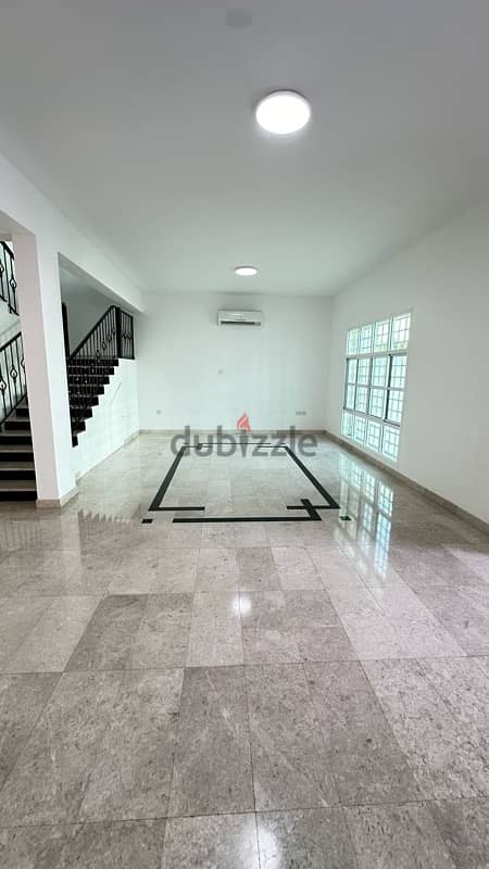 Villa for rent in qurum 4