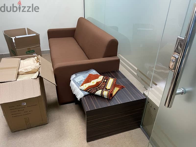 Upgrade Your Office Space with State-of-the-Art Furniture! 1