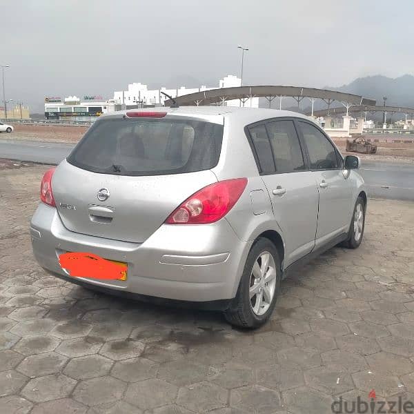 Nissan Versa 2011 5