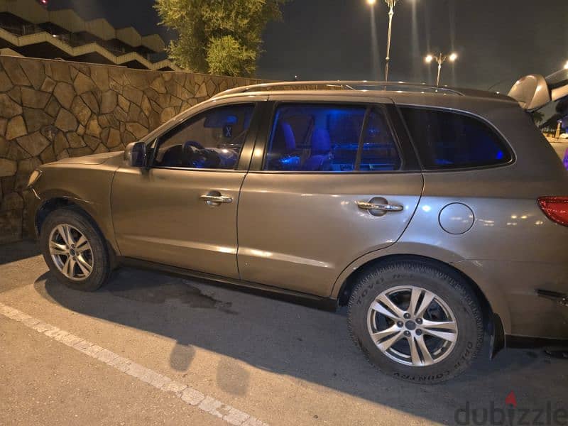 Hyundai Santa Fe 2011 5