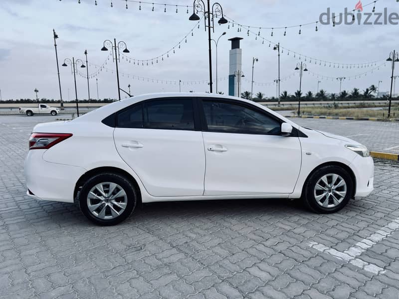 Toyota Yaris 2014 TOYOTA YARIS 2014 4