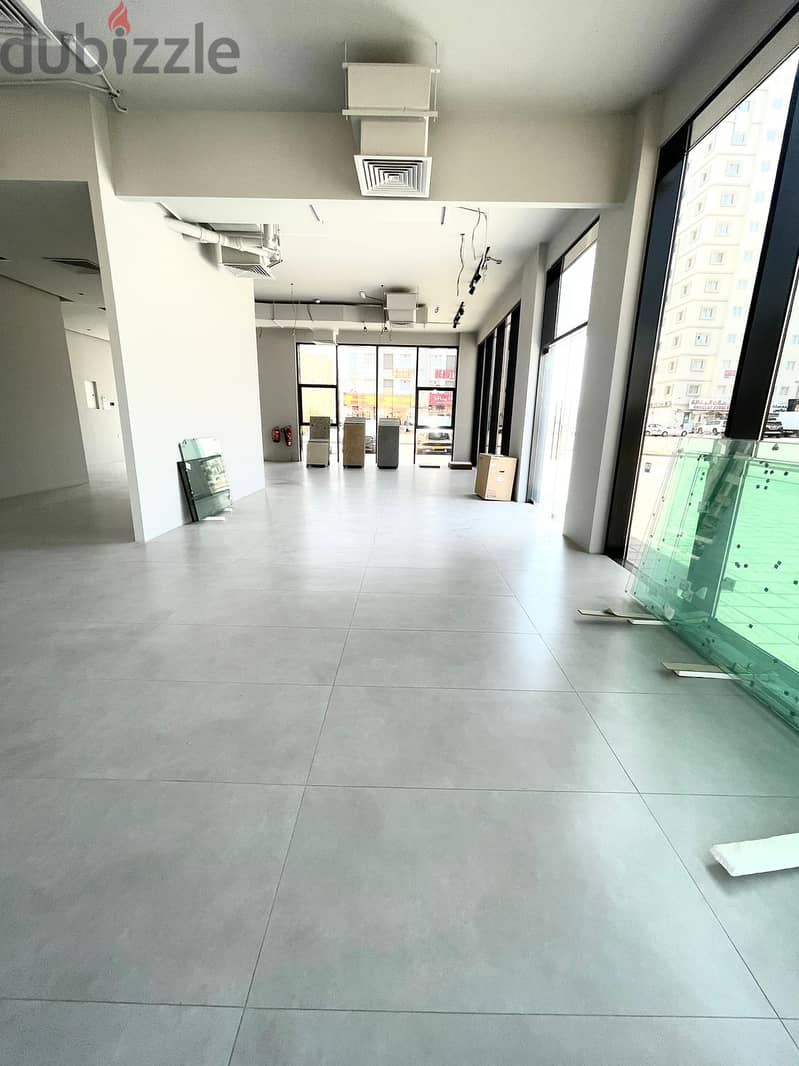 "SR-HT-568 **Showroom for Rent in Al Maabela – Prime Location! ** 2