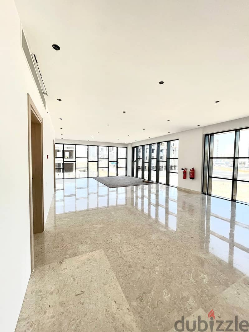 "SR-HT-569 ** Office for Rent in Al Maabela – Prime Location! **  * 2