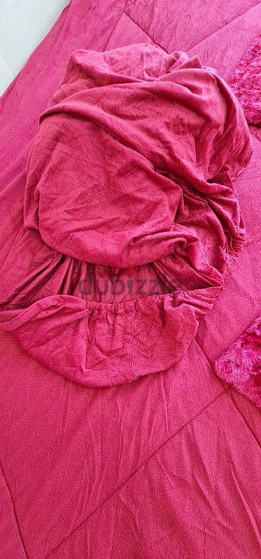 duvet set . لحاف . طقم سرير كامل 8