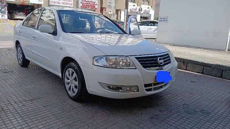 Nissan Sunny 2012 5