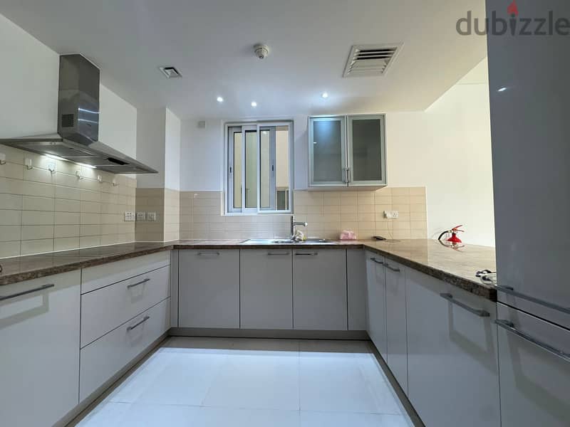 1 BR + Study Ground Floor Apartment with Marina Access 3