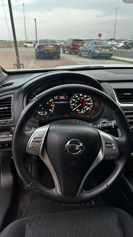 Nissan Altima SV 2017 4